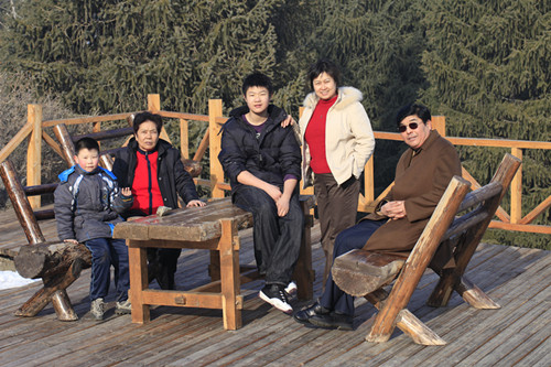 最美家庭事迹材料--詹征同志和谐家庭事迹